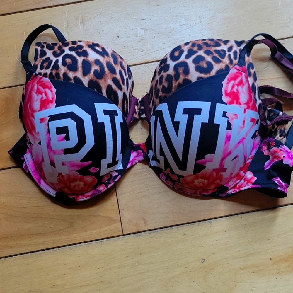 VS Pink Bras 34C